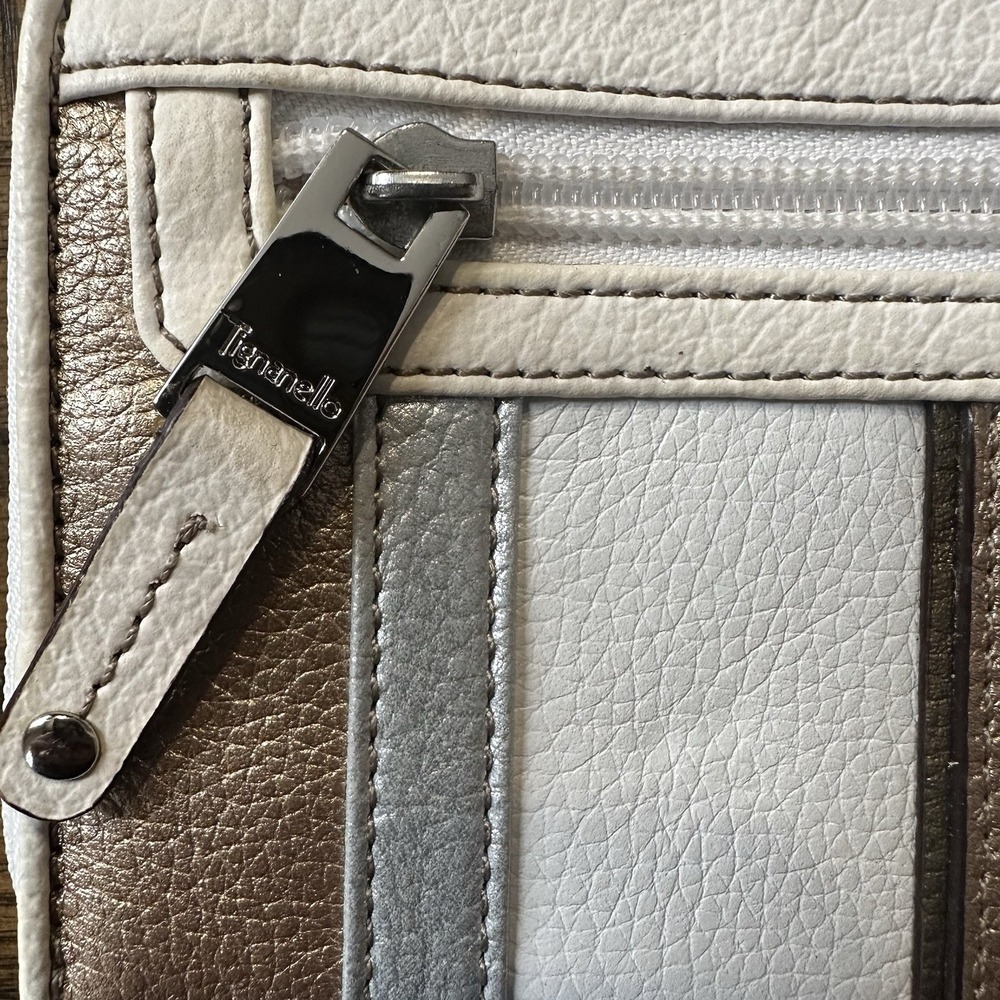 Tignanello Zip Around Wallet Rose Gold Silver Metallic White Leather Cards *READ - Picture 5 of 16